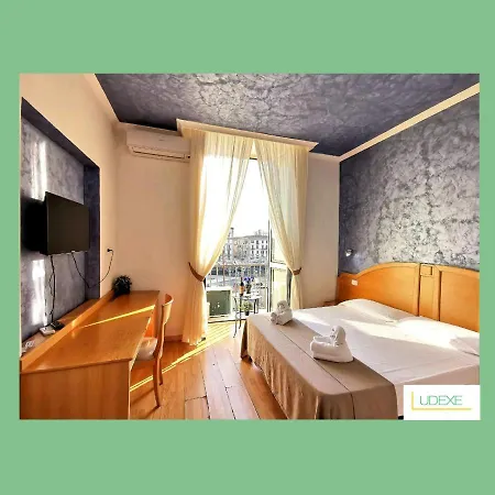 Ludexe * Naples